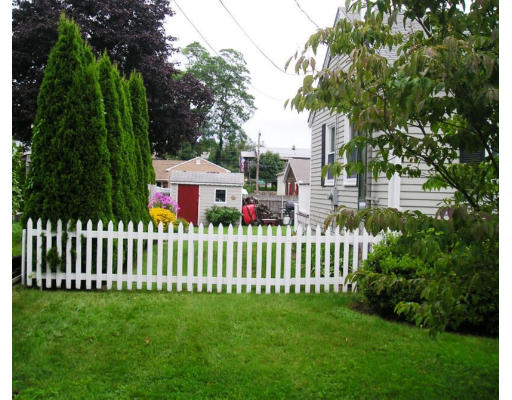 17 Linden Road Gloucester, MA 01930 - Photo 8 of 11 Gallery Image 8