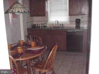 154 Hempstead Road Hamilton, NJ 08610 - Photo 5 of 6