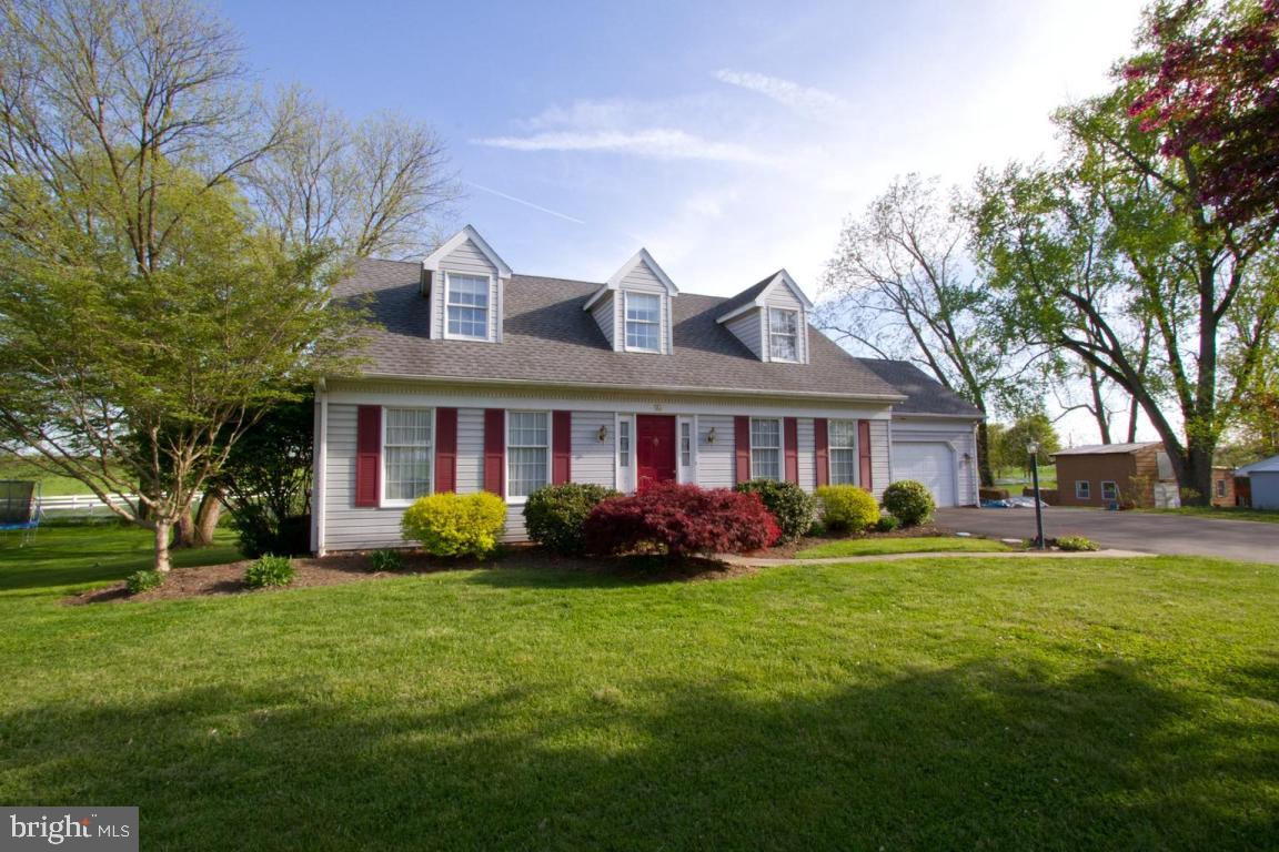 10 Center Square Road Leola, PA 17540 - Photo 2 of 38 Gallery Image 2