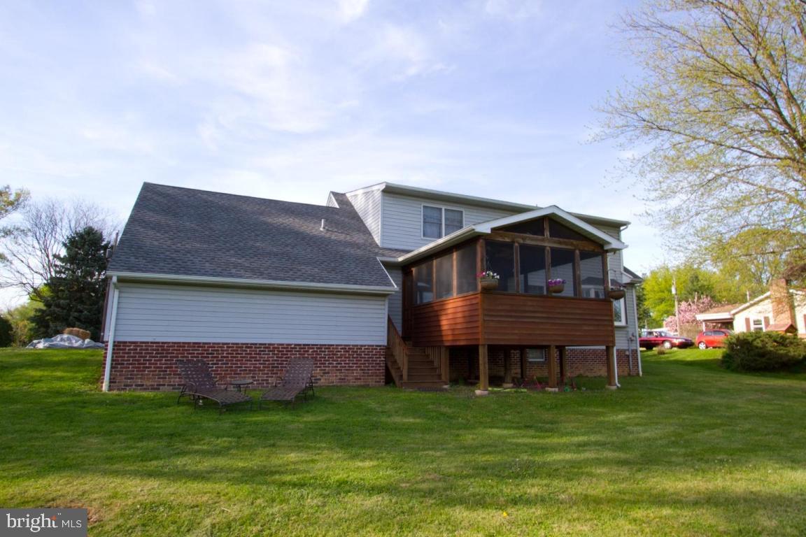 10 Center Square Road Leola, PA 17540 - Photo 4 of 38 Gallery Image 4