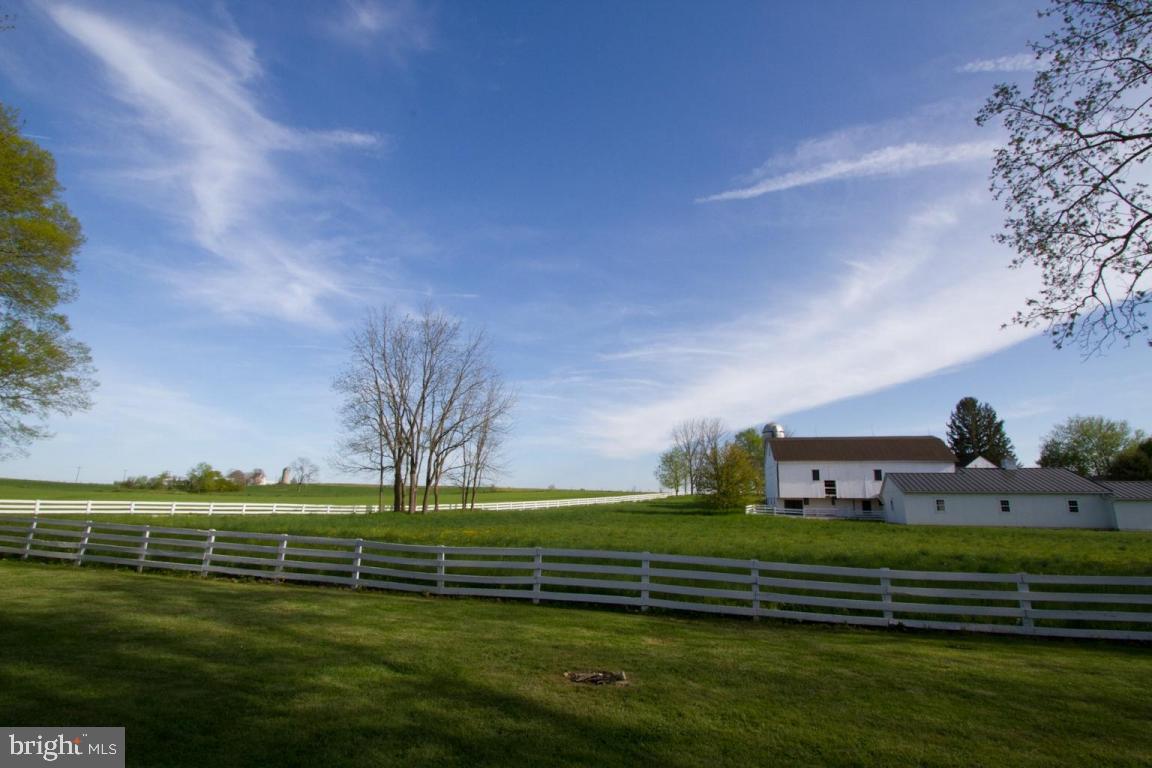 10 Center Square Road Leola, PA 17540 - Photo 6 of 38 Gallery Image 6