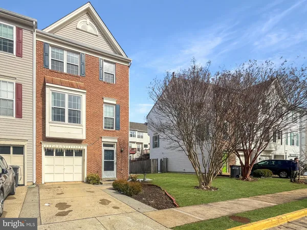 $3,000 | 2473 Sugar Mill Way, Herndon, VA 20171