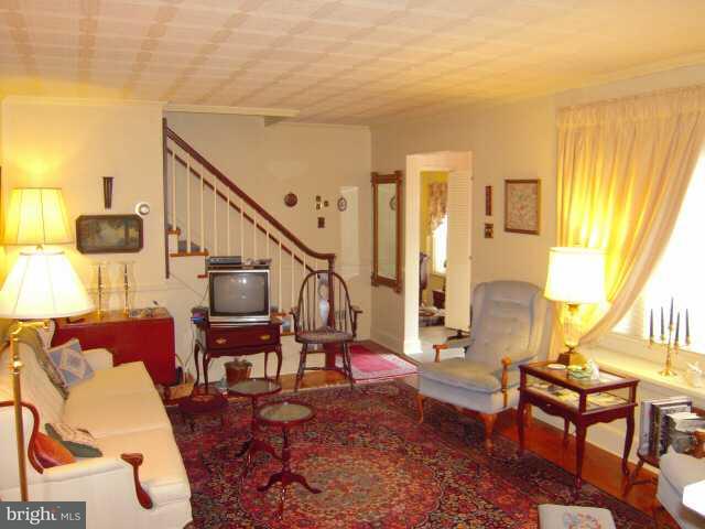 59 West Governor Road Hershey, PA 17033 - Photo 5 of 12 Gallery Image 5