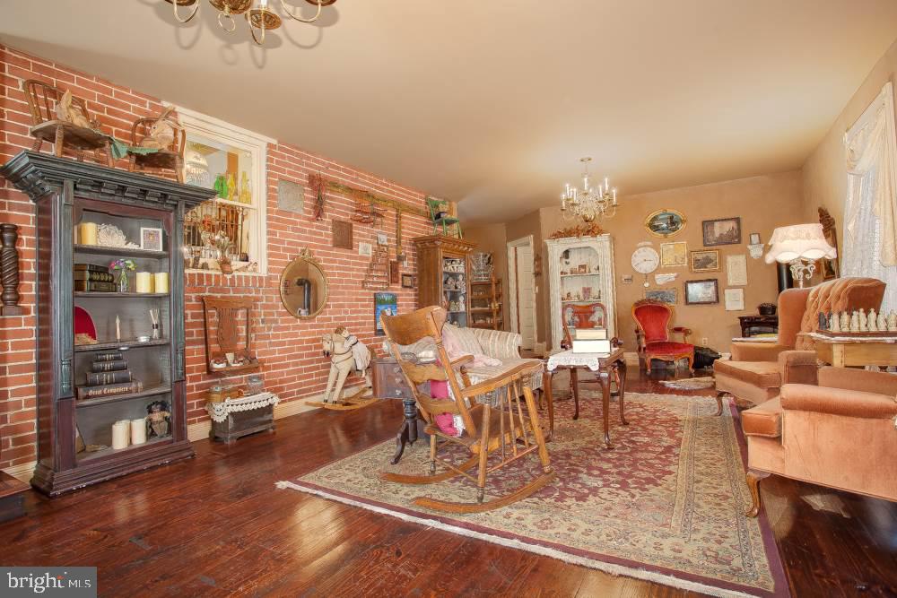 10 Meeting House Spring Road Carlisle, PA 17013 - Photo 6 of 25 Gallery Image 6