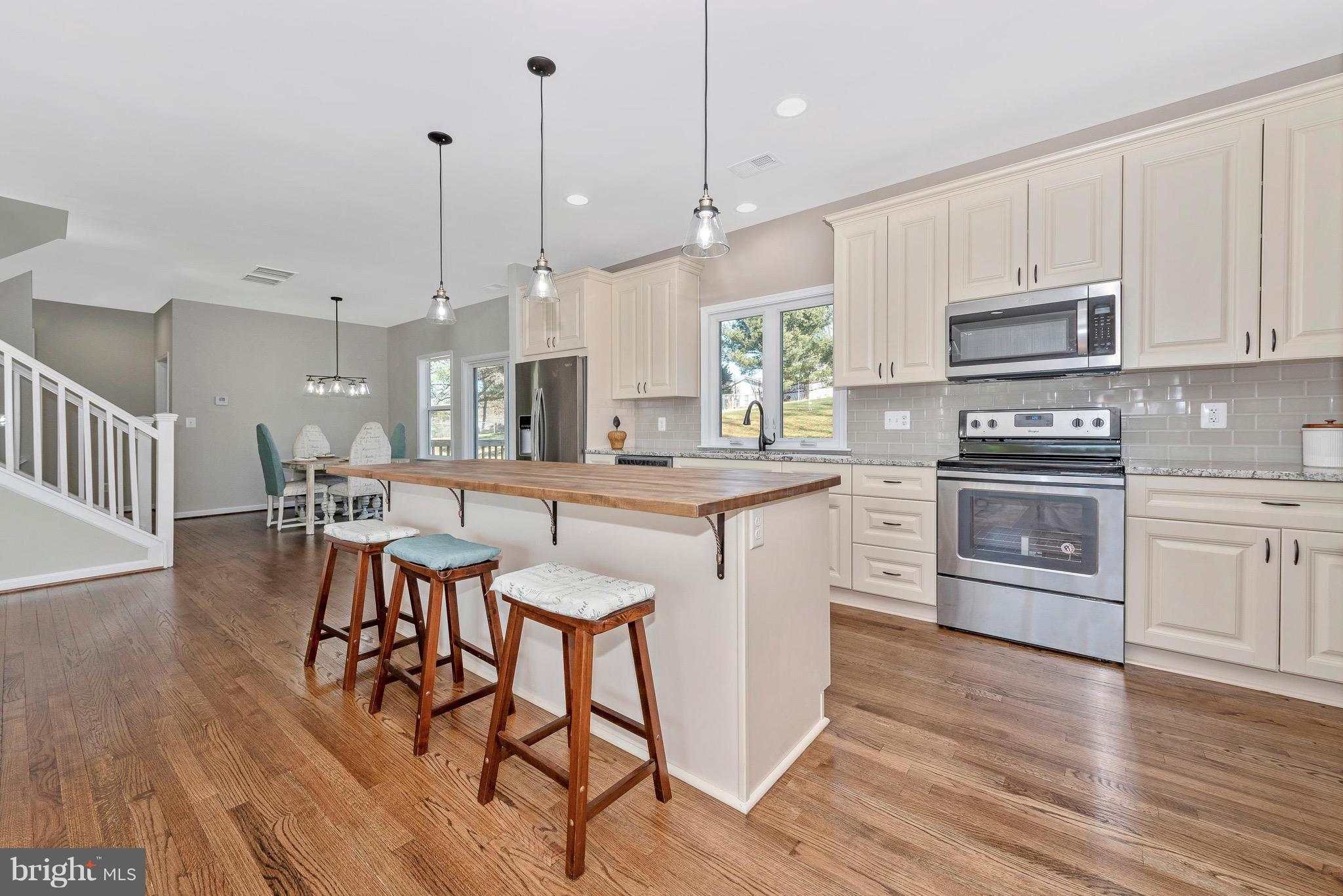 5411 Sidney Road Mount Airy, MD 21771 - Photo 7 of 32 View of kitchen and dining room.