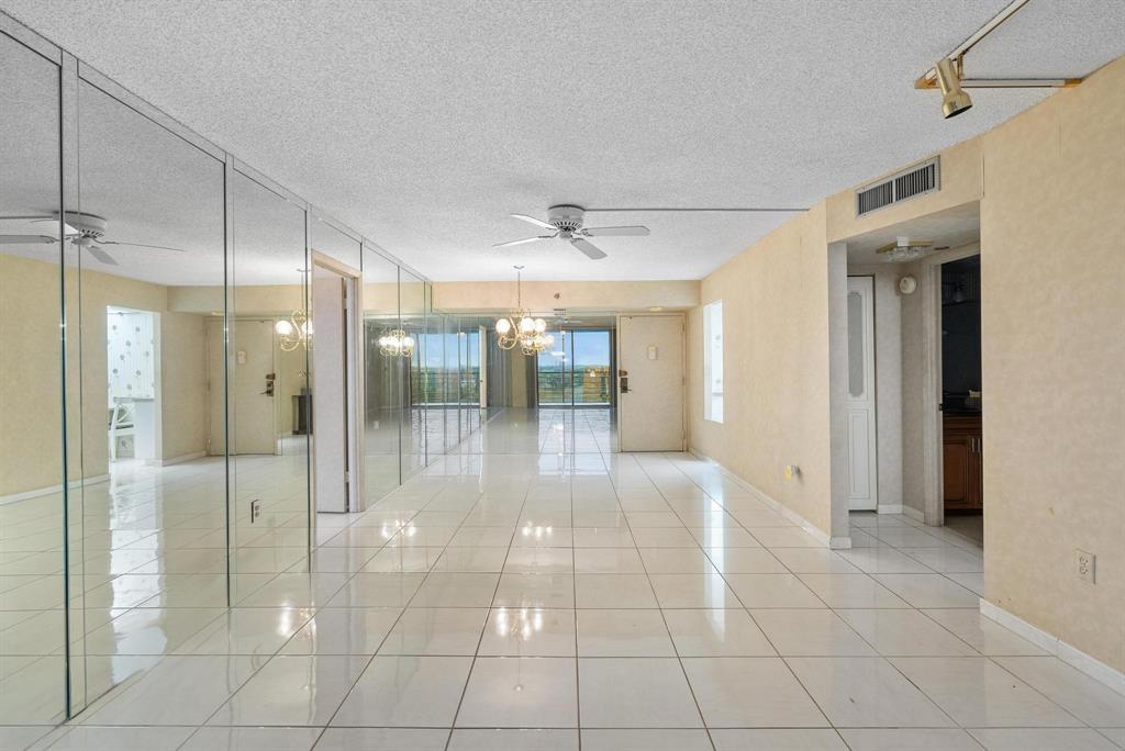1200 St Charles Place, Unit PH7 Pembroke Pines, FL 33026 - Photo 2 of 28