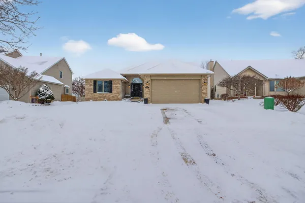 $457,900 | 767 Berkshire Drive, Saline, MI 48176