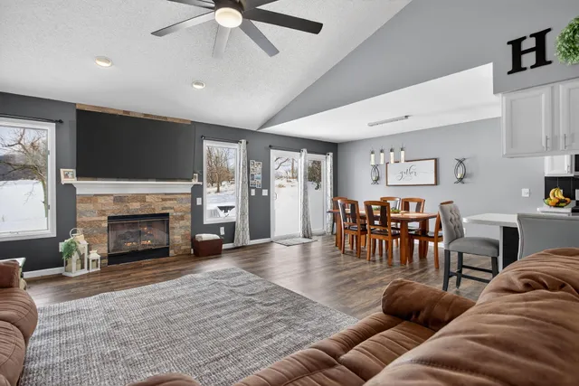 $457,900 | 767 Berkshire Drive, Saline, MI 48176