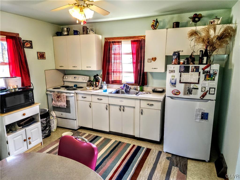 418 Center Street Slatington, PA 18080 - Photo 12 of 23 Gallery Image 12