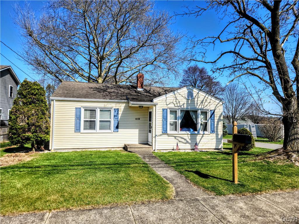 418 Center Street Slatington, PA 18080 - Photo 3 of 23 Gallery Image 3