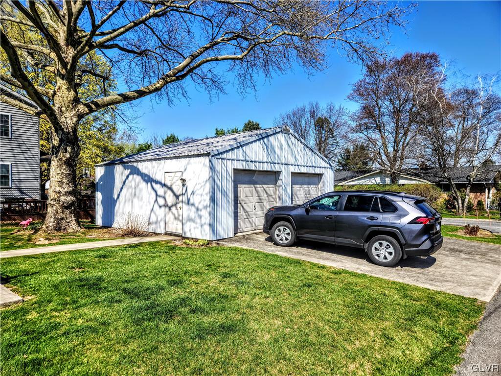 418 Center Street Slatington, PA 18080 - Photo 6 of 23 Gallery Image 6