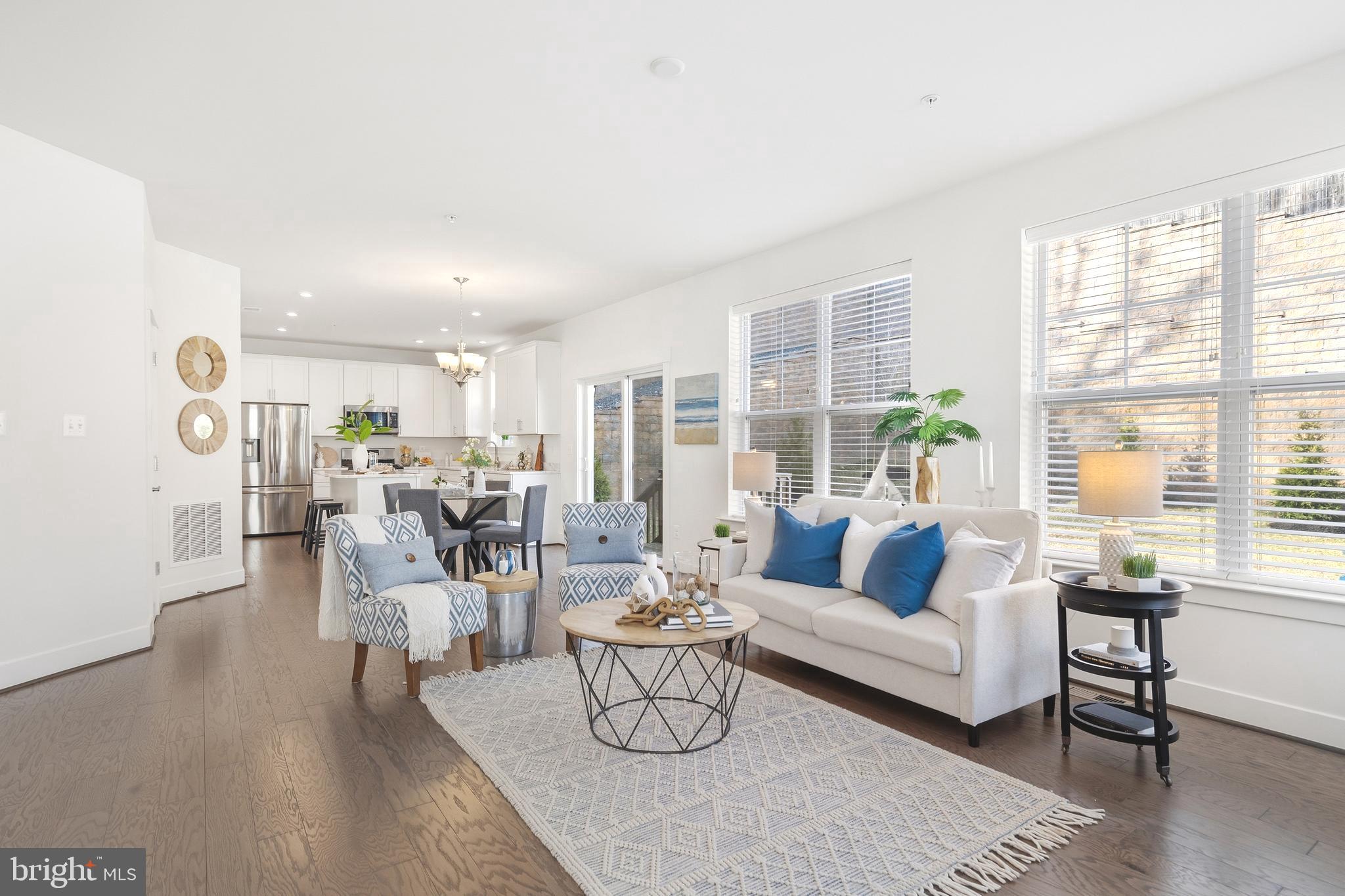 550 Broadneck Road Annapolis, MD 21409 - Photo 4 of 63 a living room with furniture and a large window