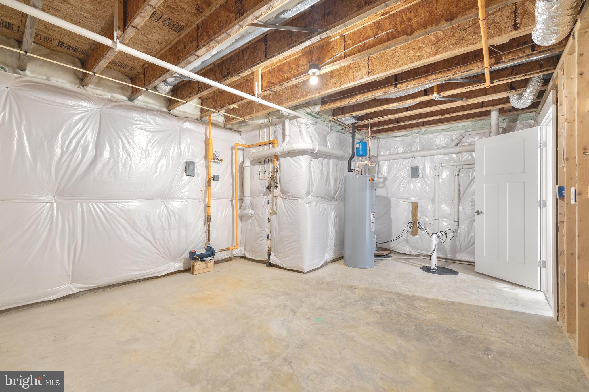 550 Broadneck Road Annapolis, MD 21409 - Photo 46 of 63 a view of an empty room