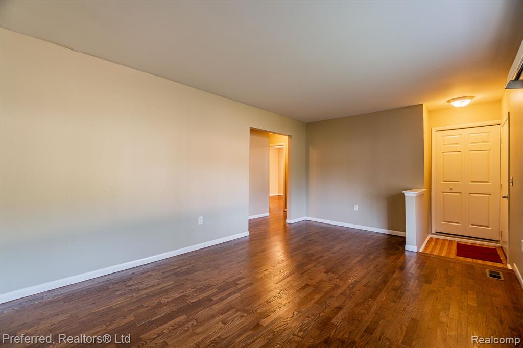 4045 Burns Street Inkster, MI 48141 - Photo 6 of 28