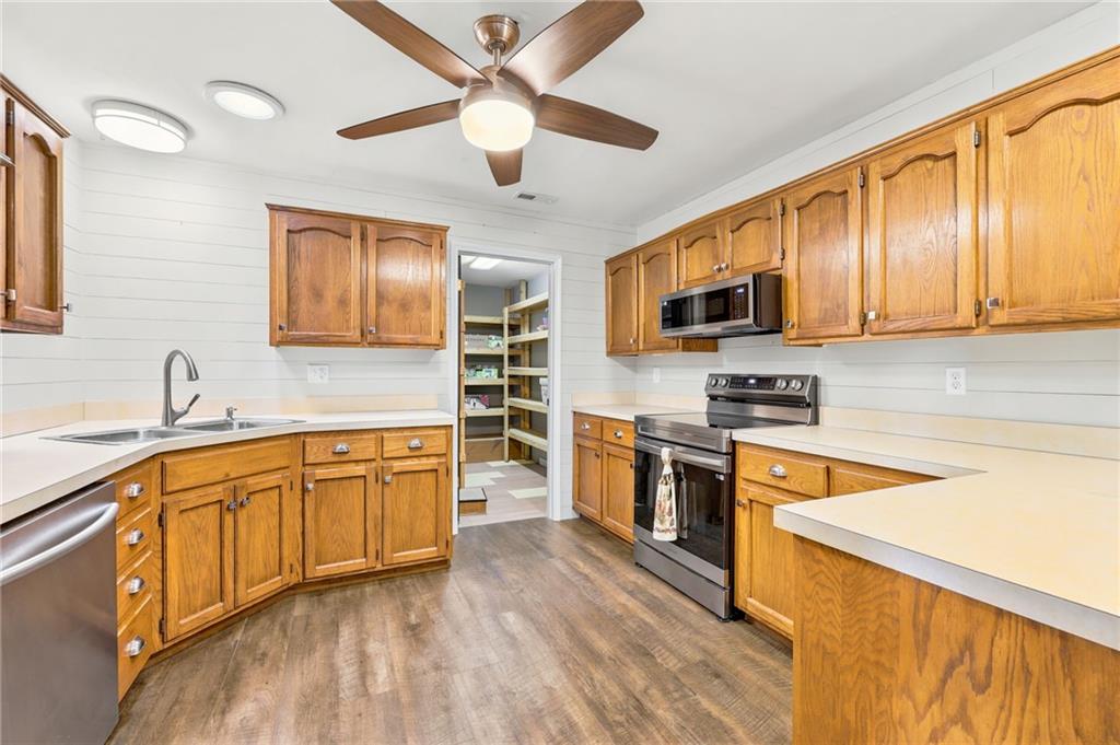 1641 Northwest 100th Road Kingsville, MO 64061 - Photo 15 of 63