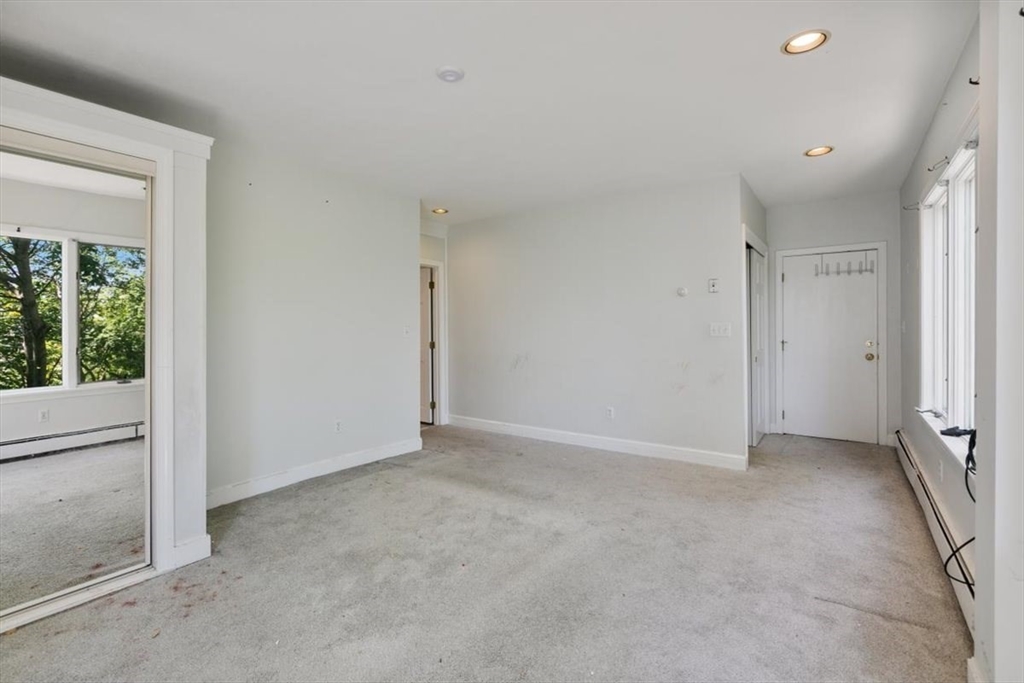 87 Bellevue Road Lynn, MA 01904 - Photo 21 of 38