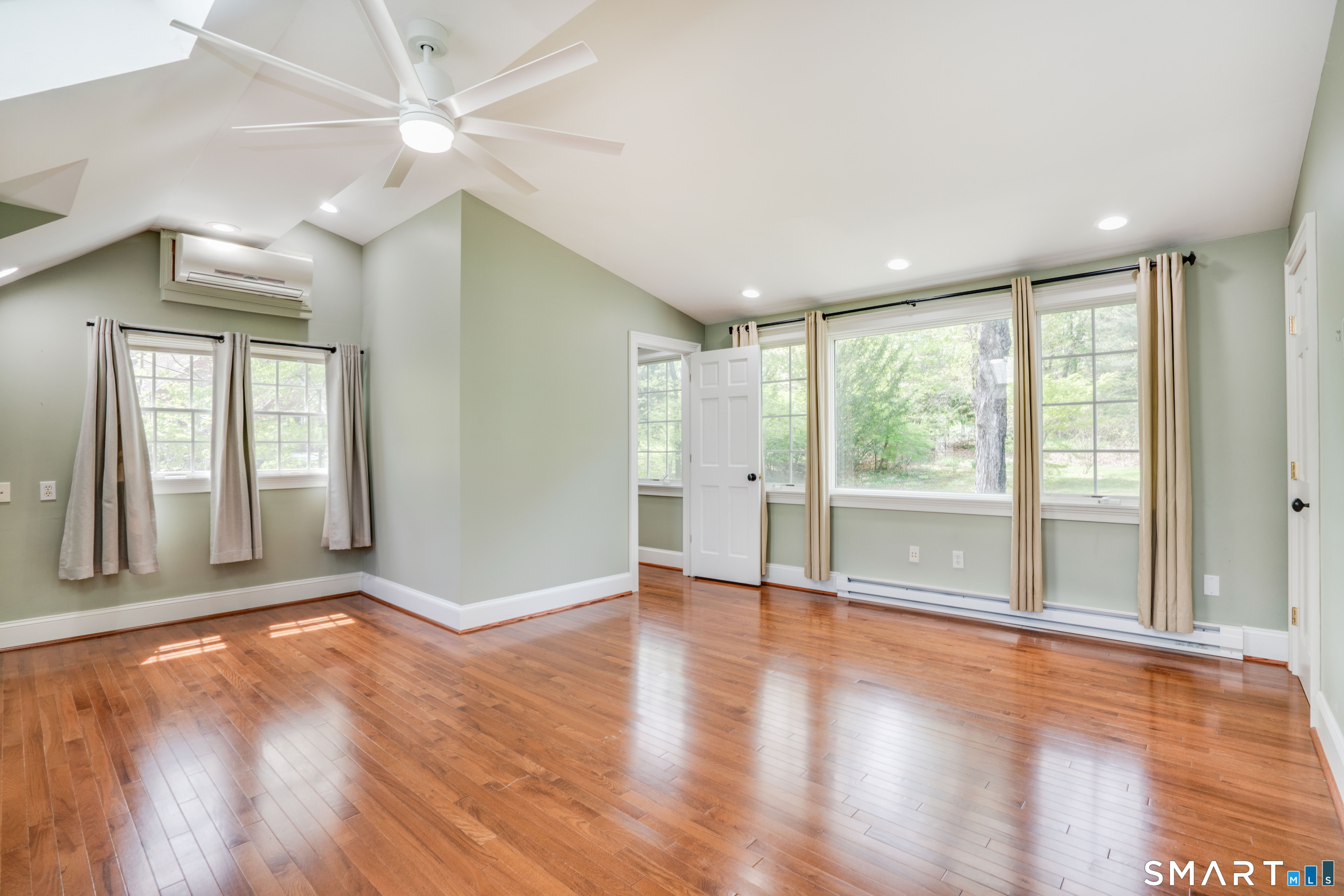 55 Terry Road Hartford, CT 06105 - Photo 15 of 40