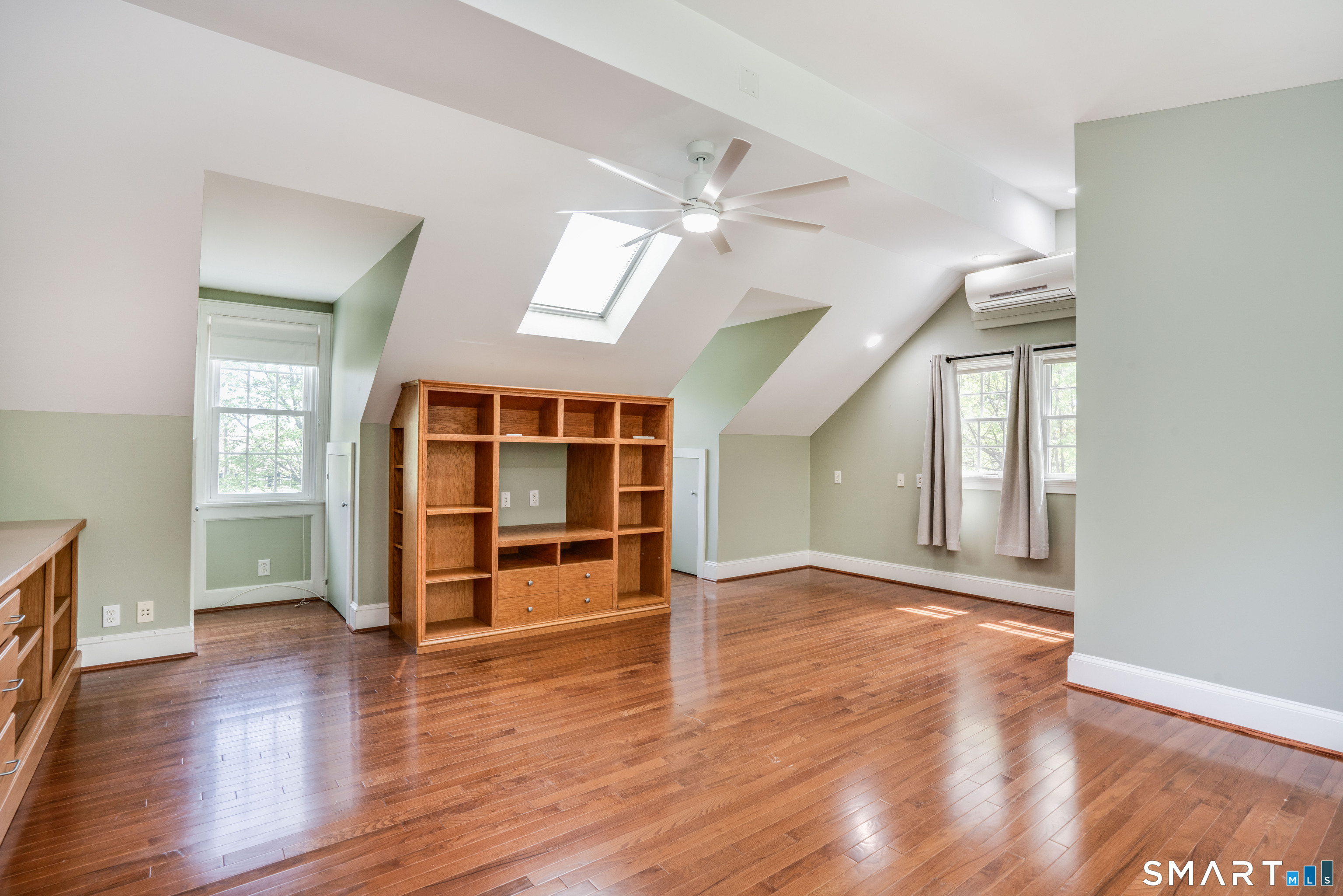 55 Terry Road Hartford, CT 06105 - Photo 16 of 40