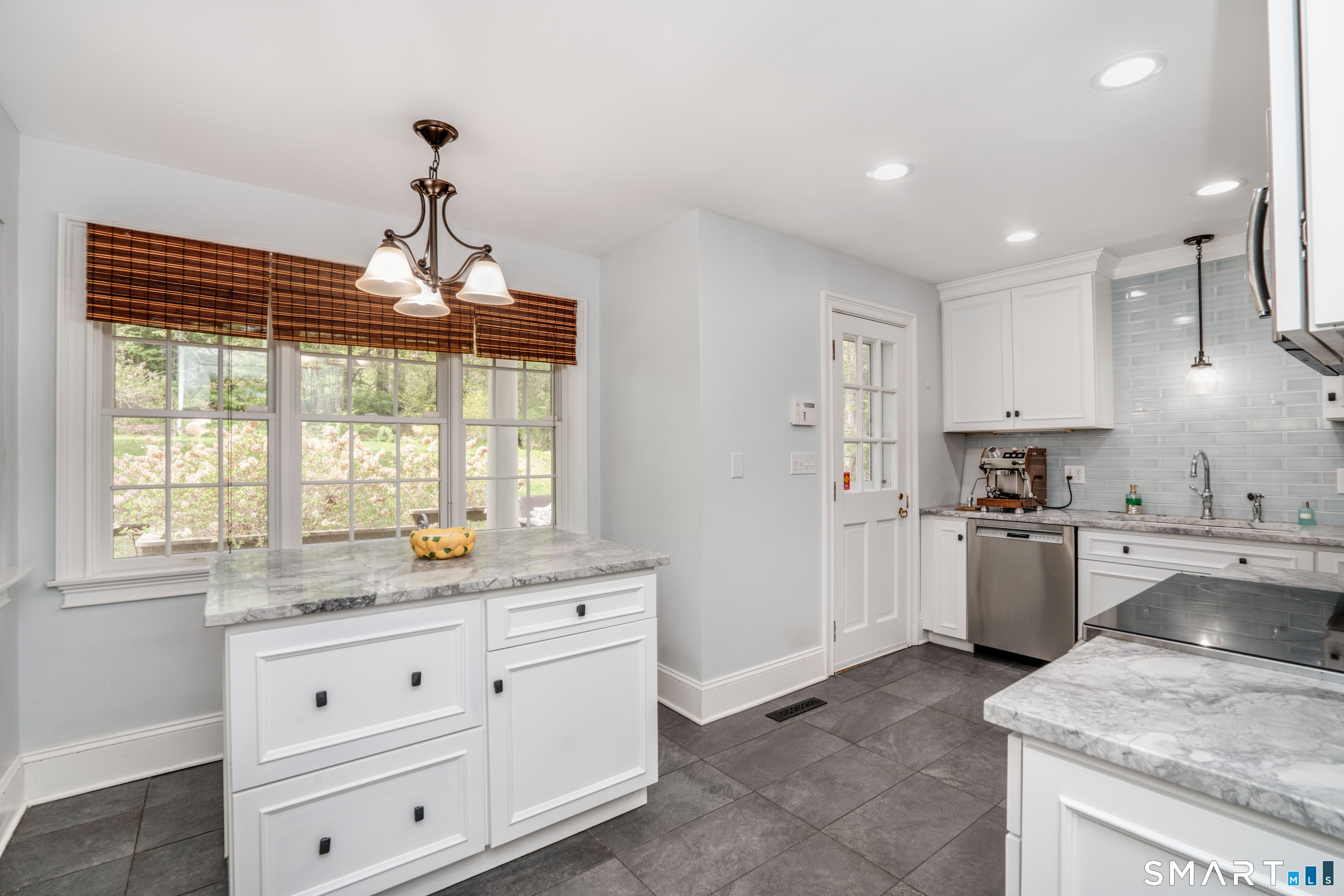55 Terry Road Hartford, CT 06105 - Photo 20 of 40