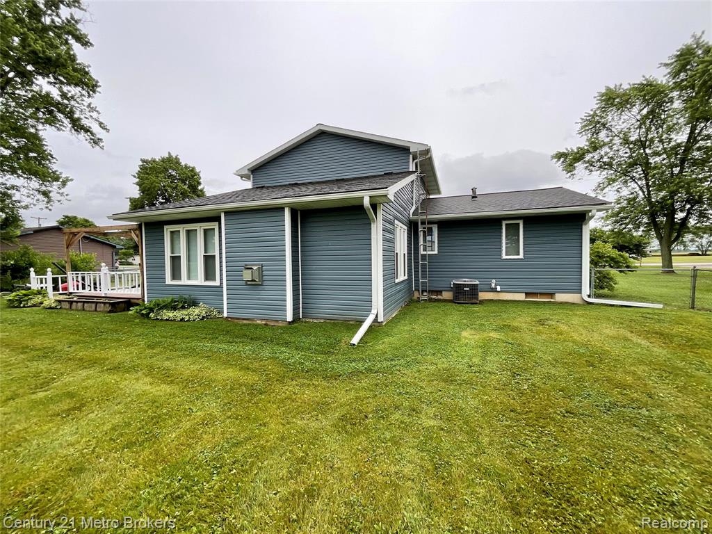 7094 Reid Road Swartz Creek, MI 48473 - Photo 36 of 38 Gallery Image 36