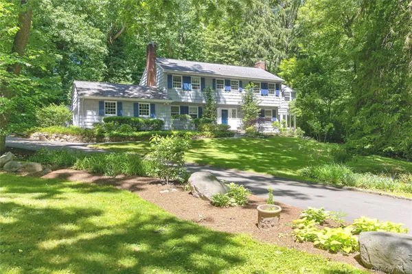 $1,695,000 | 325 Birch Hill Road, Locust Valley, NY 11560