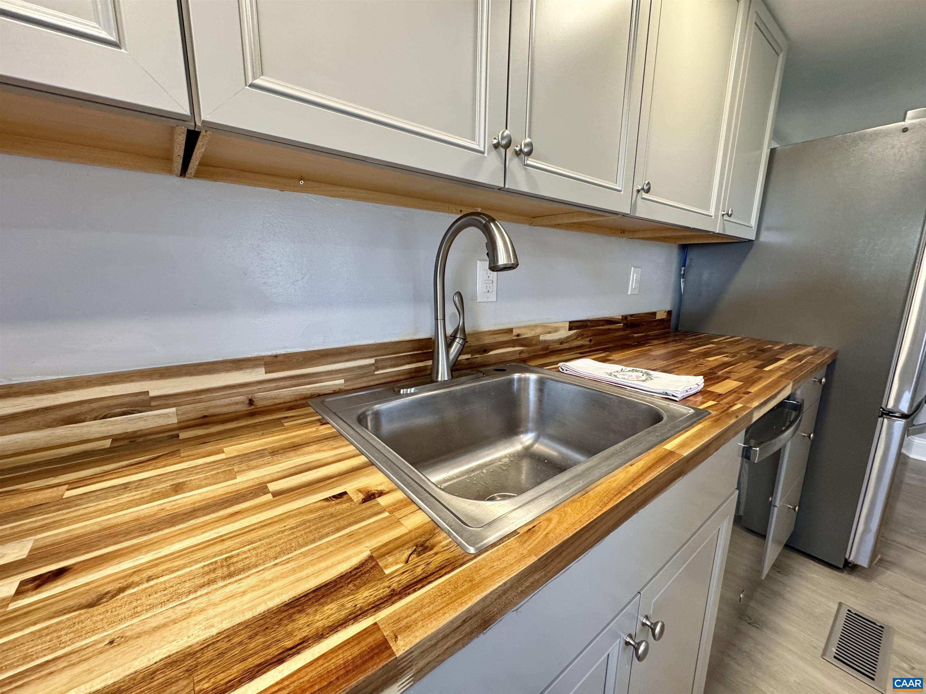 43 Niswander Road Staunton, VA 24401 - Photo 13 of 73