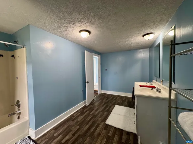 $475,000 | 43 Niswander Road, Staunton, VA 24401