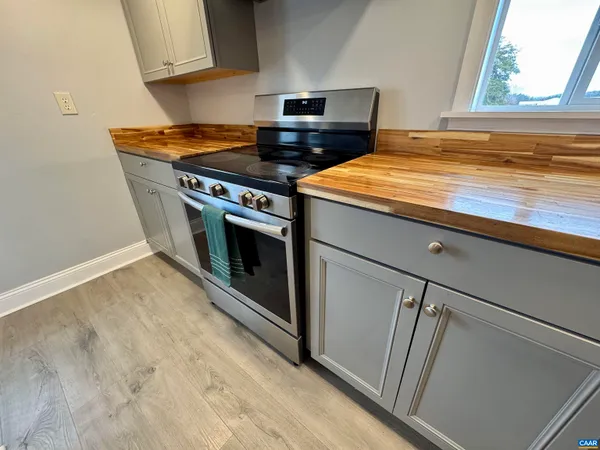 $415,000 | 43 Niswander Road, Staunton, VA 24401