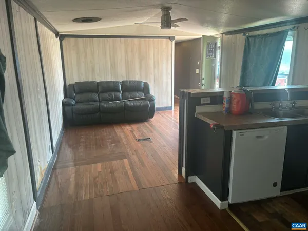 $415,000 | 43 Niswander Road, Staunton, VA 24401