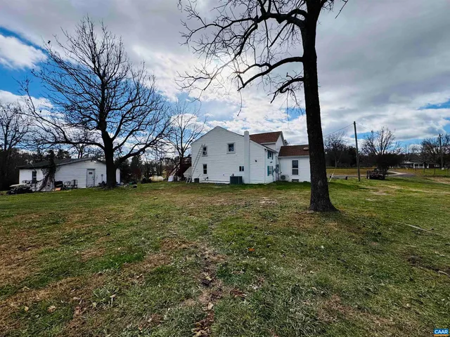 $475,000 | 43 Niswander Road, Staunton, VA 24401