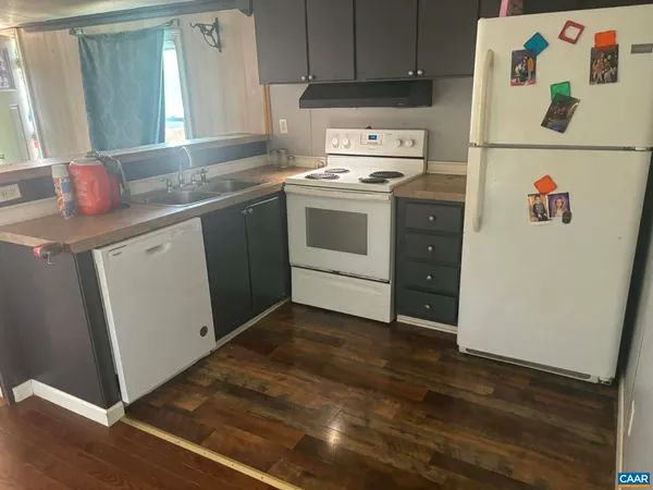 $415,000 | 43 Niswander Road, Staunton, VA 24401