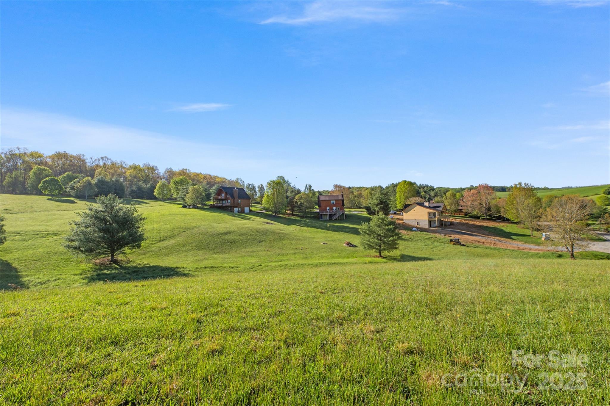 29 Pond View Lane, Unit 29 Sparta, NC 28675 - Photo 14 of 30 a view of an ocean from a yard