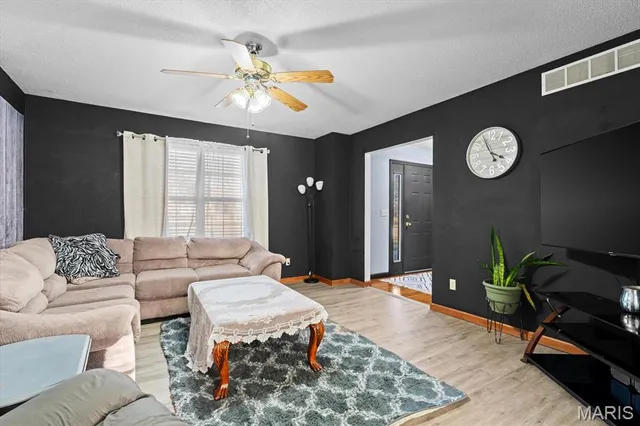 $387,000 | 1 Larkspur Drive, New Baden, IL 62265