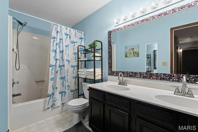 $387,000 | 1 Larkspur Drive, New Baden, IL 62265