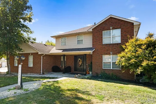 $387,000 | 1 Larkspur Drive, New Baden, IL 62265