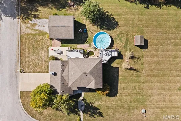 $375,000 | 1 Larkspur Drive, New Baden, IL 62265