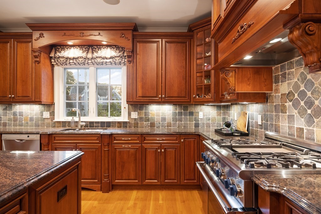 4 Dane Road Lexington, MA 02421 - Photo 13 of 35