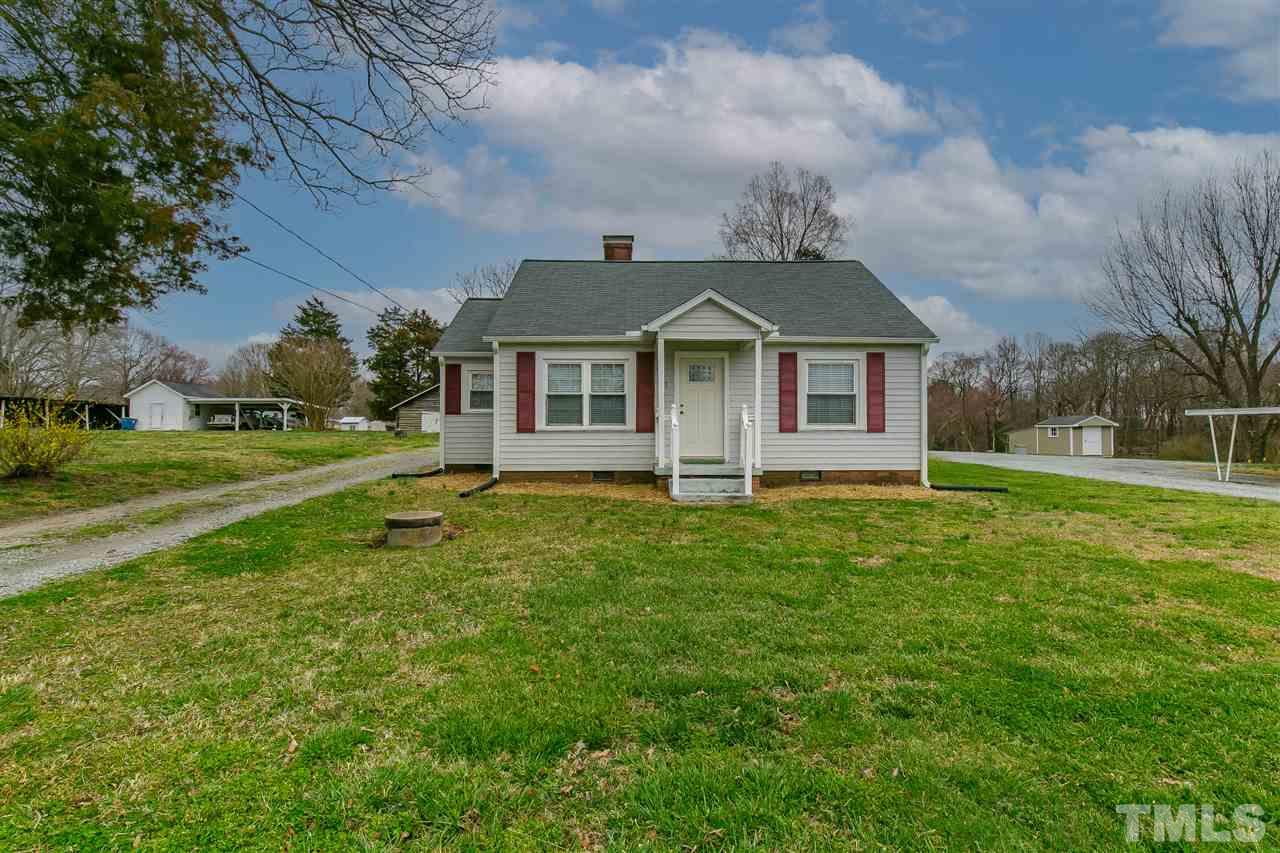 2779 Union Ridge Road Burlington, NC 27217 - Photo 5 of 28 Low maintenance exterior leaves more time for fun!