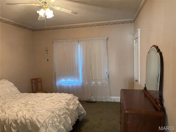 $160,000 | 505 West College Avenue, Greenville, IL 62246