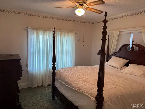 $160,000 | 505 West College Avenue, Greenville, IL 62246