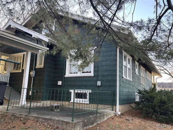 $160,000 | 505 West College Avenue, Greenville, IL 62246