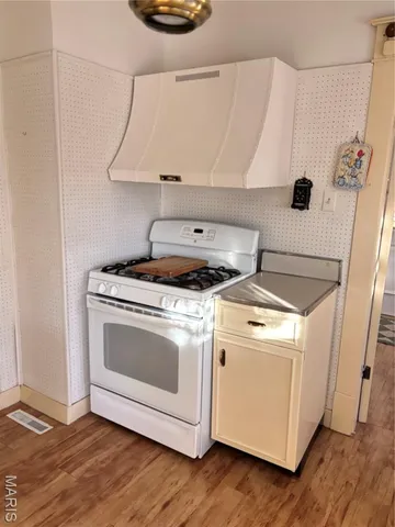 $165,000 | 505 West College Avenue, Greenville, IL 62246