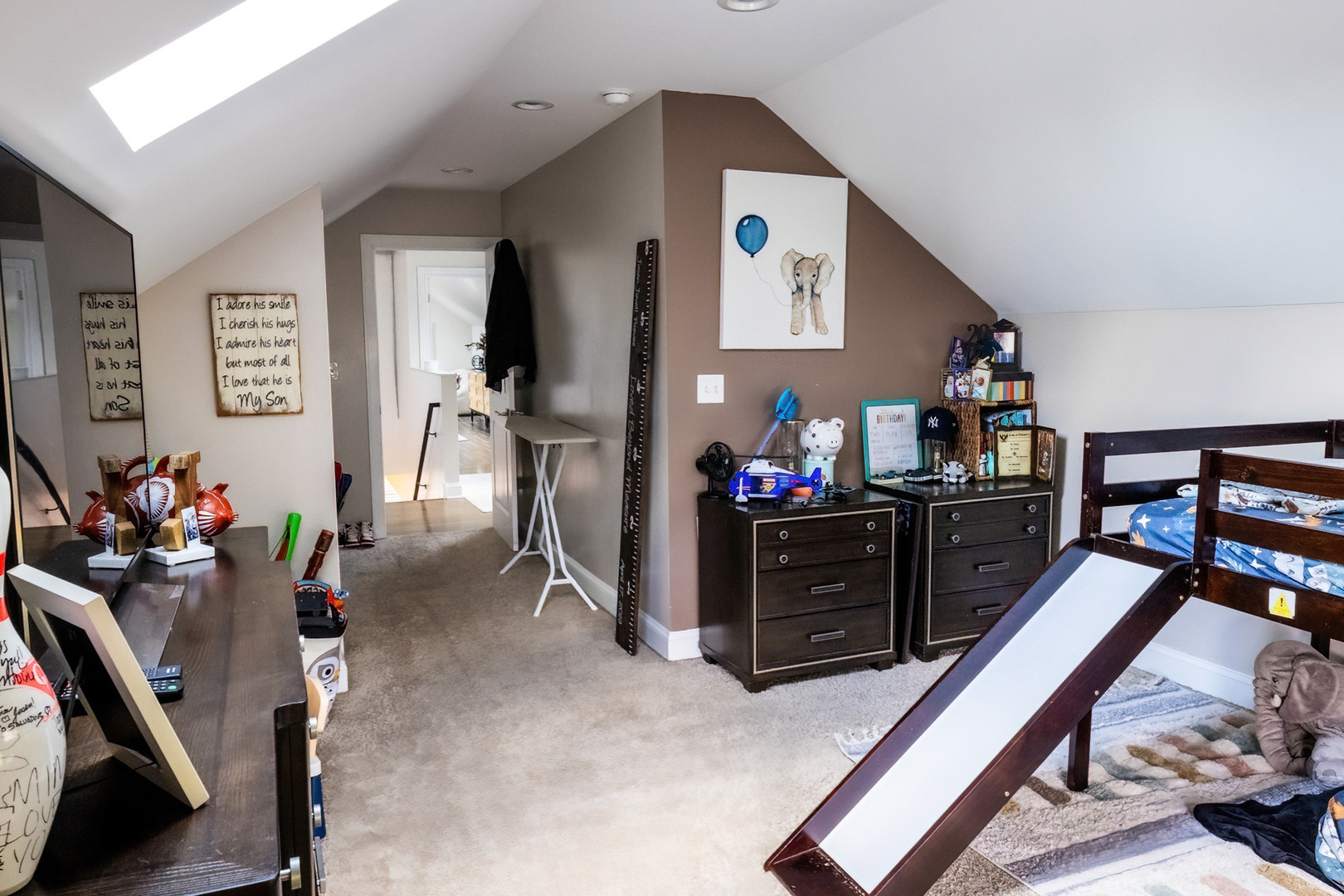 1911 Ridgeland Avenue Berwyn, IL 60402 - Photo 14 of 21 a room with furniture and a wooden floors