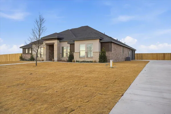 $599,950 | 3804 County Road 7665, Lubbock, TX 79424