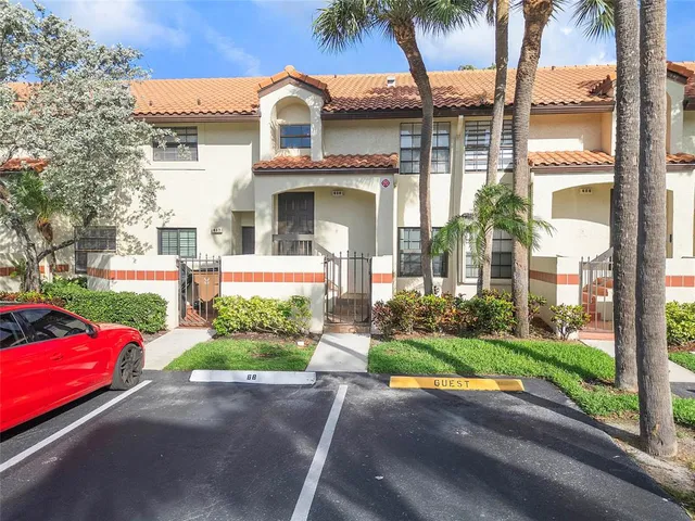 $290,000 | 408 Republic Court, Unit 408, Deerfield Beach, FL 33442