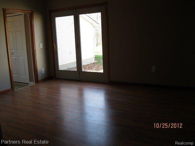 4458 West Allen Road Howell, MI 48855 - Photo 9 of 17 Family Room