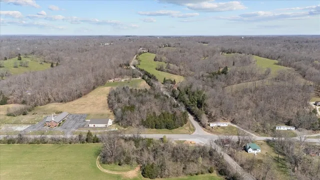 $99,000 | 2262 Highway 13, Palmyra, TN 37142