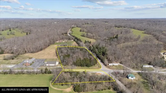 $99,000 | 2262 Highway 13, Palmyra, TN 37142