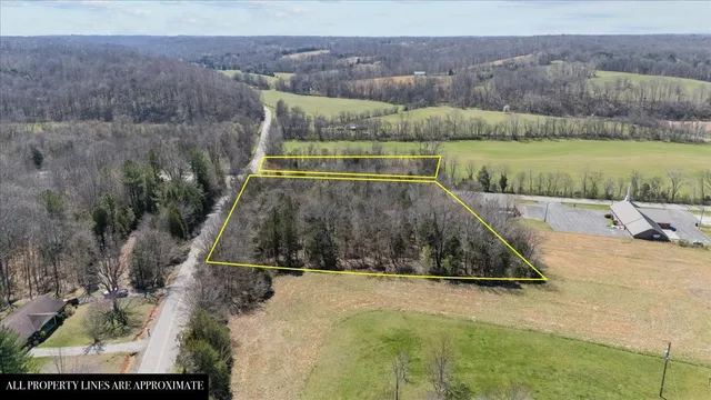 $99,000 | 2262 Highway 13, Palmyra, TN 37142