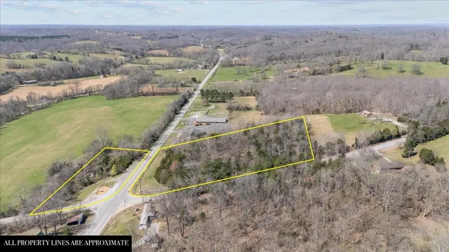 $99,000 | 2262 Highway 13, Palmyra, TN 37142